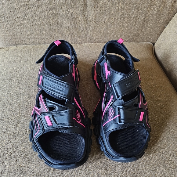 Balenciaga Track Sandals Size 40/10 New - Picture 2 of 15